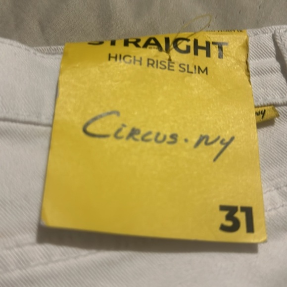 NWT Circus NY
High Rise Destructed Slim Crop Straight Jeans - Picture 10 of 11